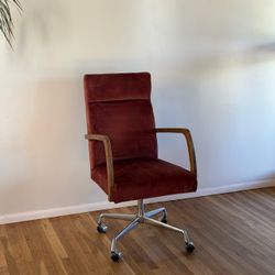 Velvet Desk Chair / Modern Executive Office Chair