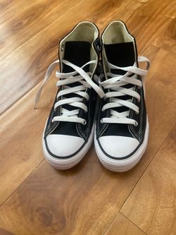 Black Chuck Taylor’s