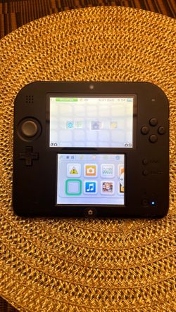 Nintendo 2DS blue and black with 4 GB and 4 games