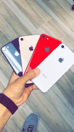 Apple iPhone 8 256GB / 64GB