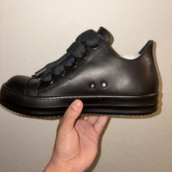 Black Rick Owen’s Jumbo Lace 