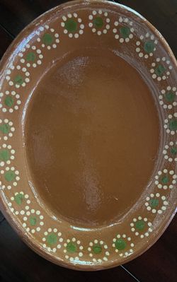 Plato’s De Barro Ovalados Nuevos  $5 Cada Plato