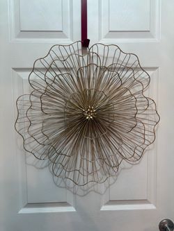 Gold Wire Flower Wall Decor