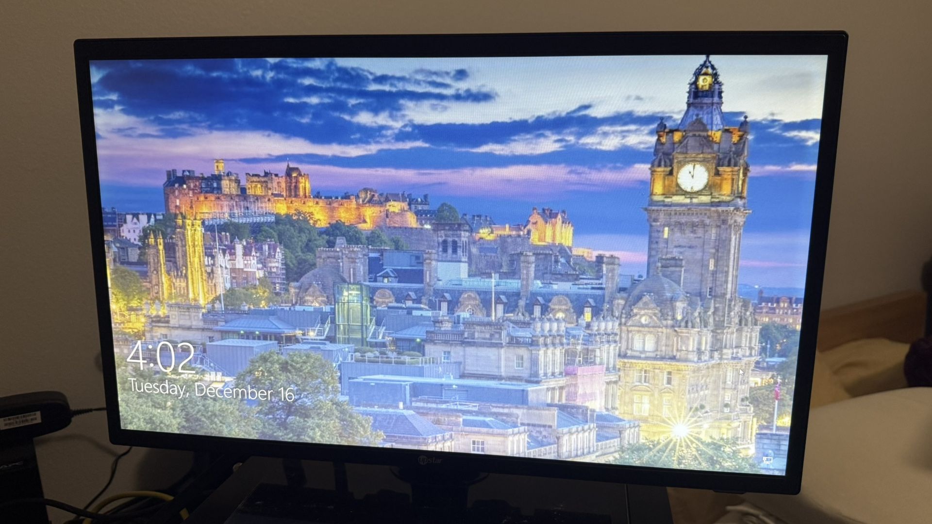 21.5 LED Monitor Upstar