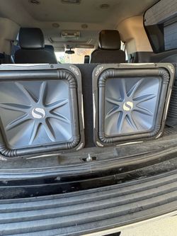 Subwoofers  15 kickers