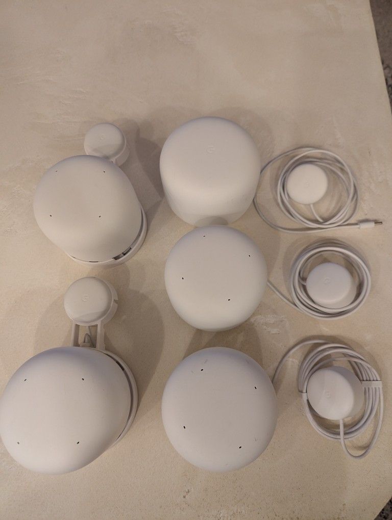 Google Nest Wifi Router (2nd Gen) + 4 Nest Wifi Points