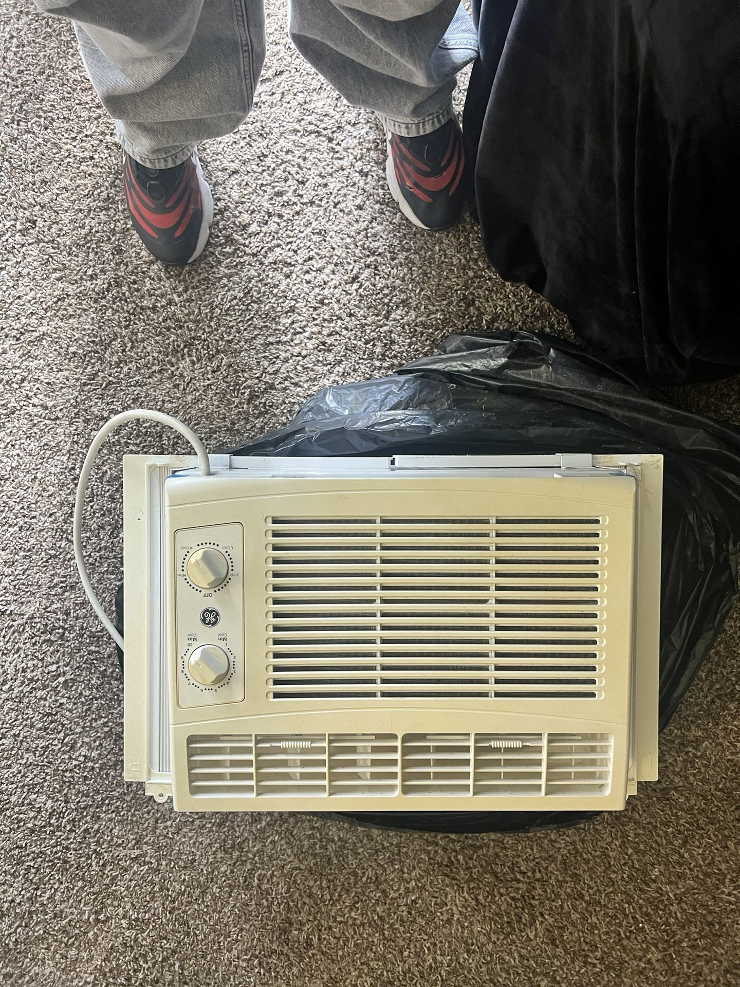 GE Air Conditioner Unit