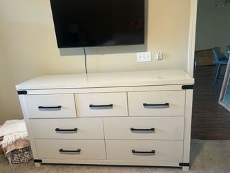 Seven Drawer Dresser - White