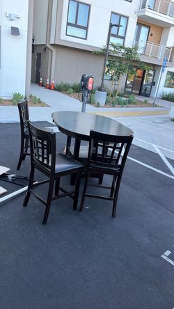 Dining Table Set- Moving SALE. MUST GO TODAY