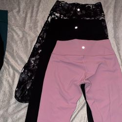 Lululemon Sizes 10.  $29.99 Each Cada Uno