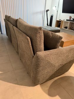 Grey Sofa (10 ft)