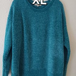 Womens Sweaters .. $5 Each 