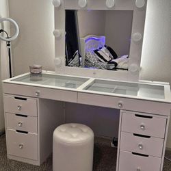 ALL WHITE VANITIES 😍😍 W/ Stool
