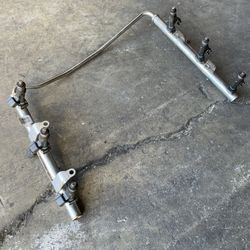 Jeep Fuel Rail And Injectors