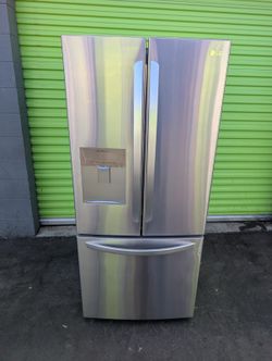 Refrigerator Good Conditions 3 Months Warranty Delivery Available
