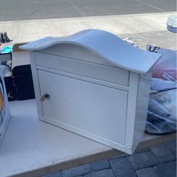 Mail Box 