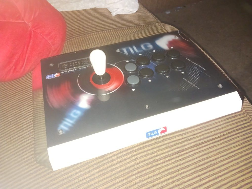 Upgraded ps3 madcatz MLG TE joystick Still has the box