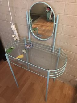 Vanity mirror