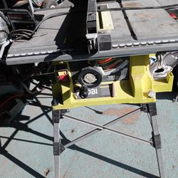 Ryobi 10-in 15 Amp Table Saw And Stand