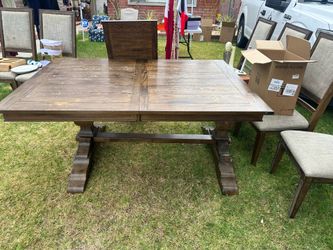 Dining table  80$ OBO