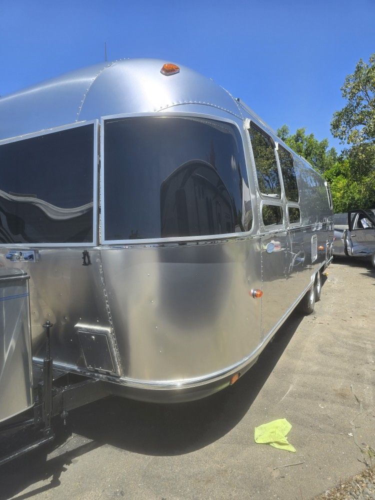 2005 Airstream Classic