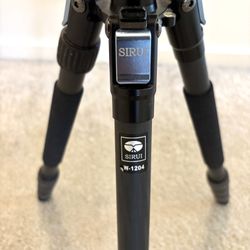Camera Tripod: Sirui W-1204