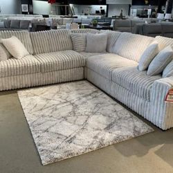 Ashley 3-Piece Sectional Couch 
