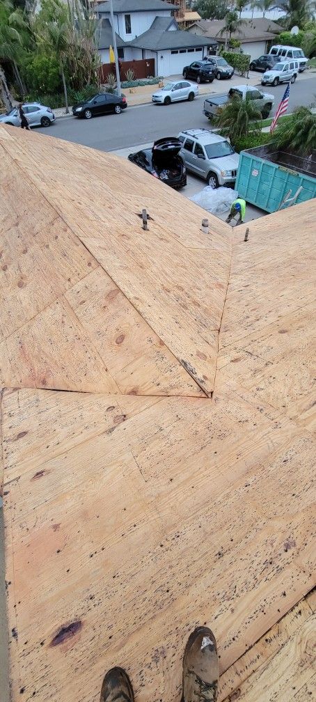 Roofing/// Tear Off/// Demoliciooon... 