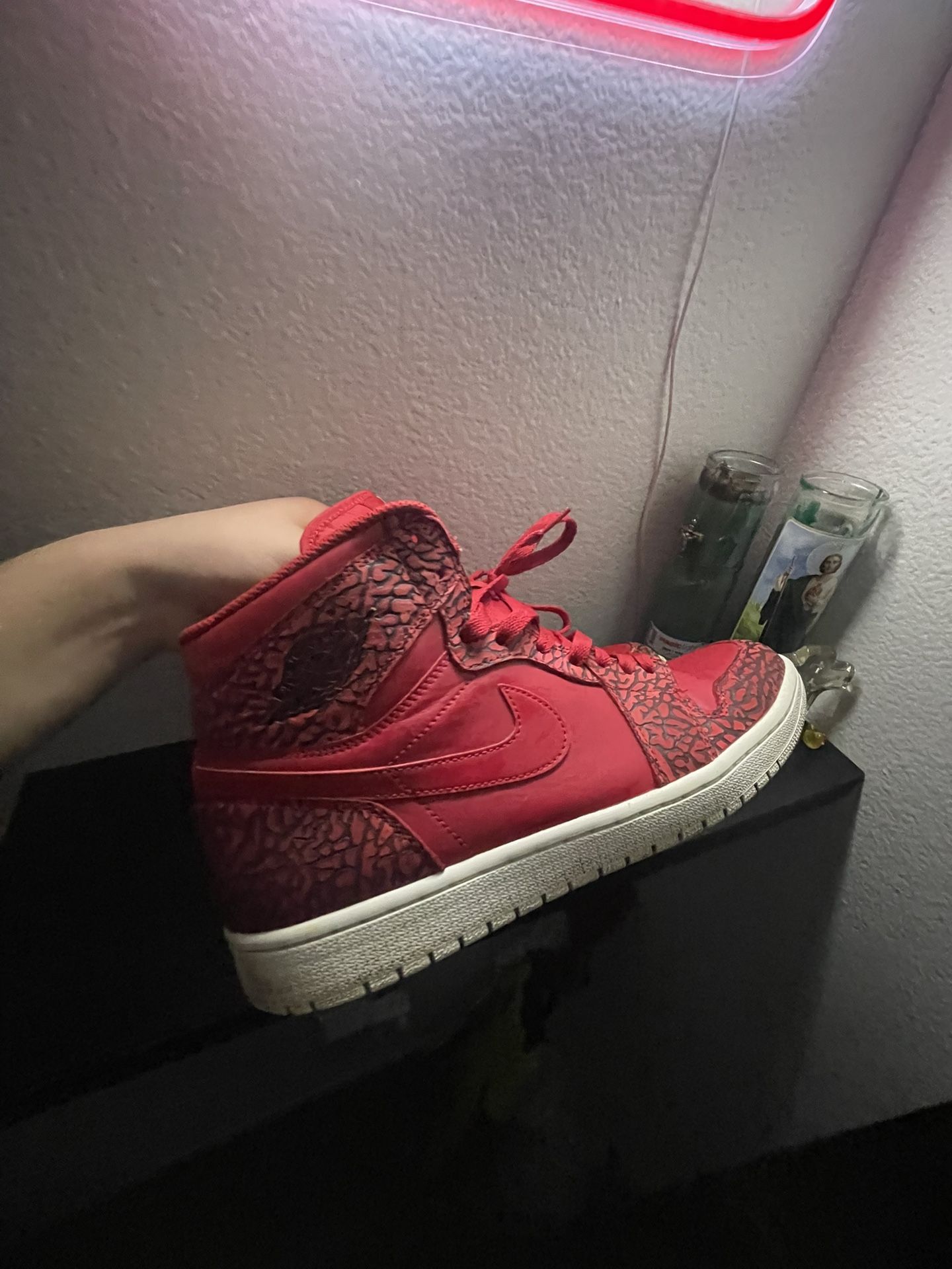 Jordan 1 Retro Red Elephant Print