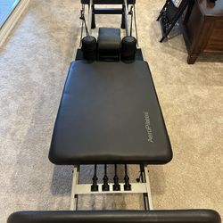 Aero Pilates Reformer (like New!)