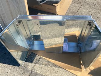Cabinet medicine mirror