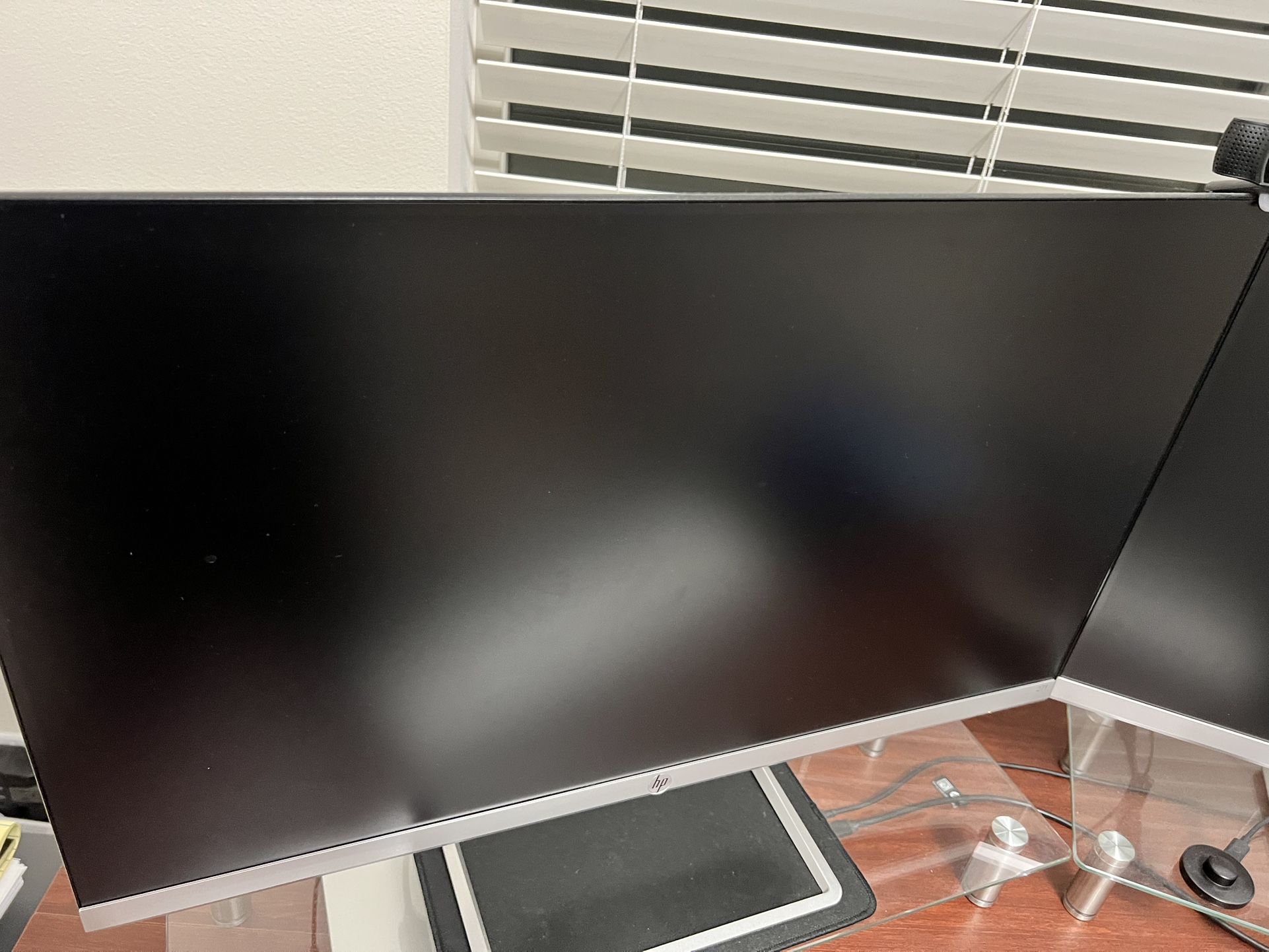 HP 27f 27” Full HD 1080p IPS LED Ultra-Slim Monitor, AMD FreeSync, HDMI & VGA Ports, Natural Silver, Nly 4K HDMI Cable Bundle