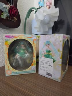 Miku figures