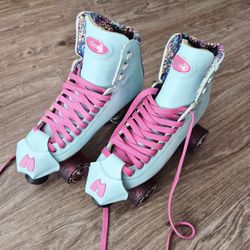 Moxi beach bunny skates! Blue. I have pink and purple laces