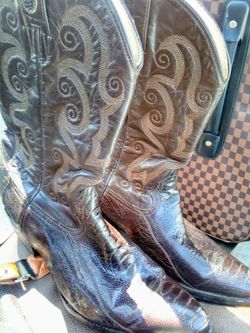Quality Western cowboy boots made in Mexico!!