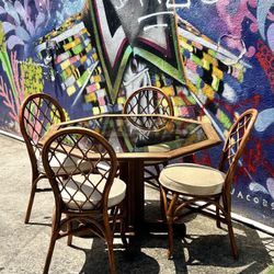 Set of 4 Rattan Chairs & Smoked Glass Table / VHDVYP 