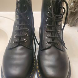 Doc Martens Mens Size 11
