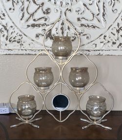 Tea light holder