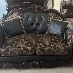 Couch/Sofa set