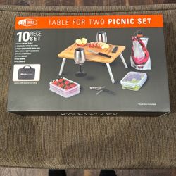 GSI Outdoors Table For Two Picnic Set