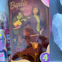 Scooby Doo Barbie - Daphne Doll