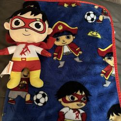 Ryan’s World Blanker And Stuffed Animal 