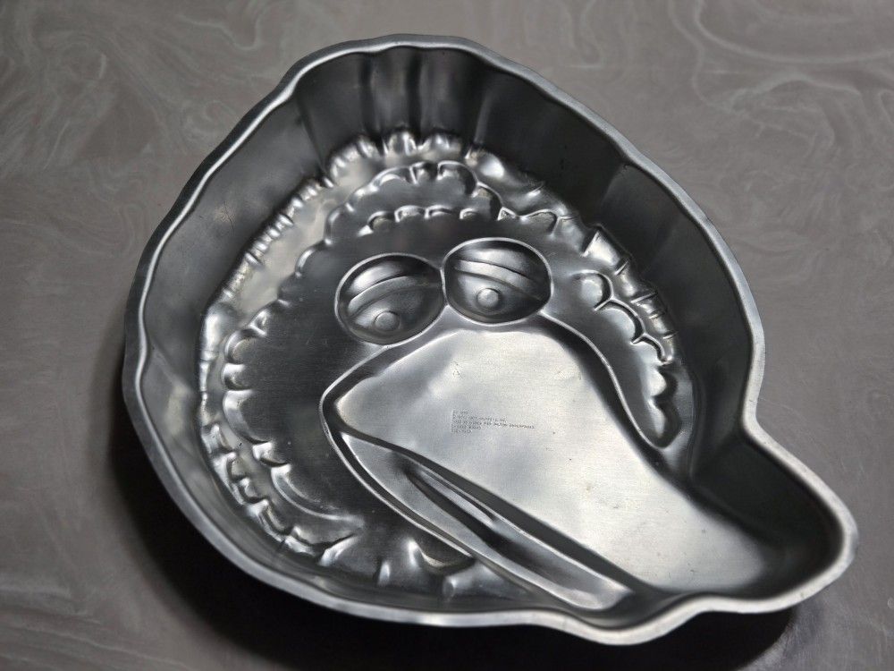 Wilton Big Bird Cake Pan Sesame Street Vintage 502-7407 Birthday Baking Mold