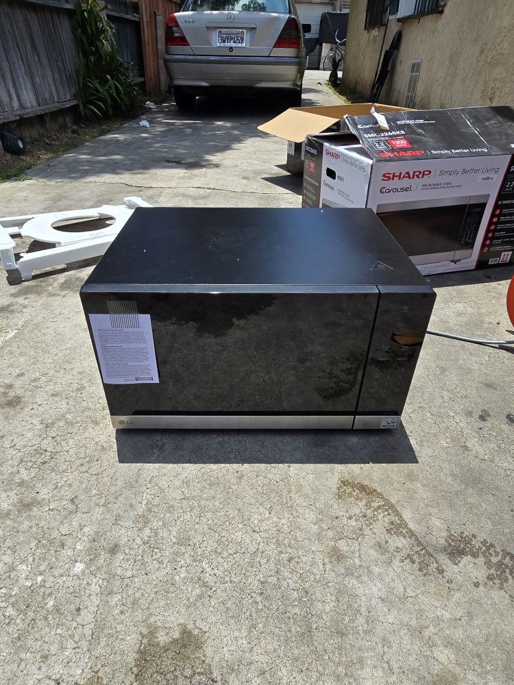 LG Microwave