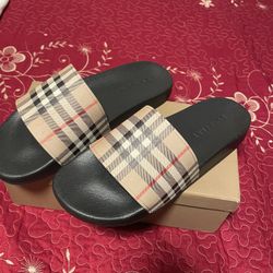 Burrberry slides 