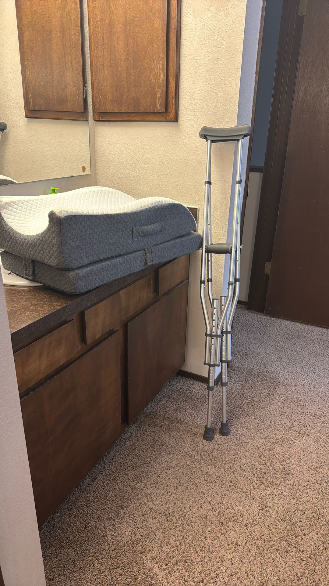 Adjustable crutches and leg elevation rest
