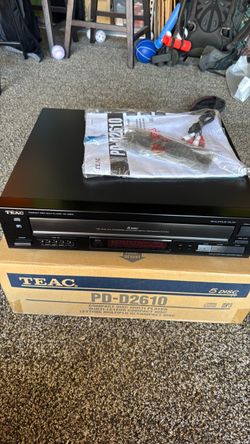 TEAC PD-D2610 compact disc multiplayer