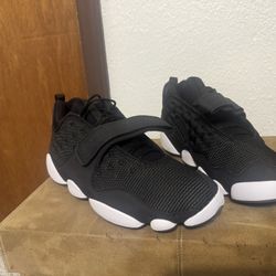 Jordan 13 Black Cat Sz 12