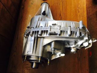 BW 44-81 Transfer Case Cadillac Escalade Chevy Suburban GMC Yukon XL