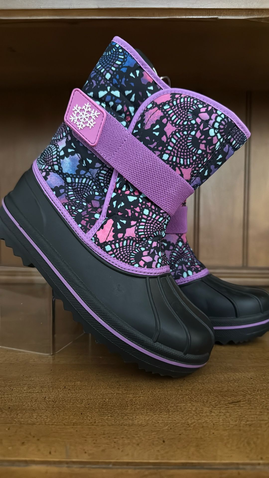 Girls Snow Boots Size 2 From Children’s Place Purple